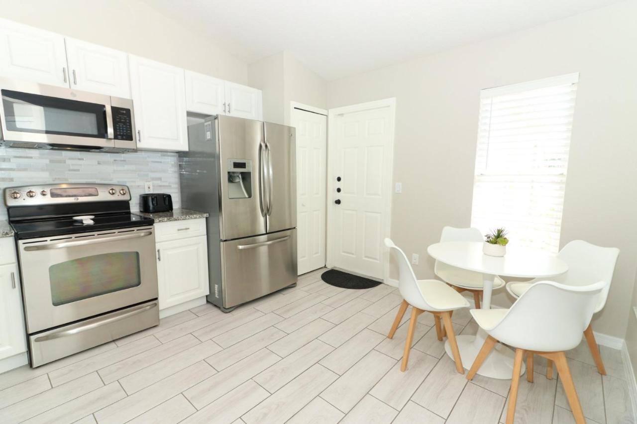 Lilys Stylish Villa Close To Disney Ideal For Long Stays Orlando Exteriör bild